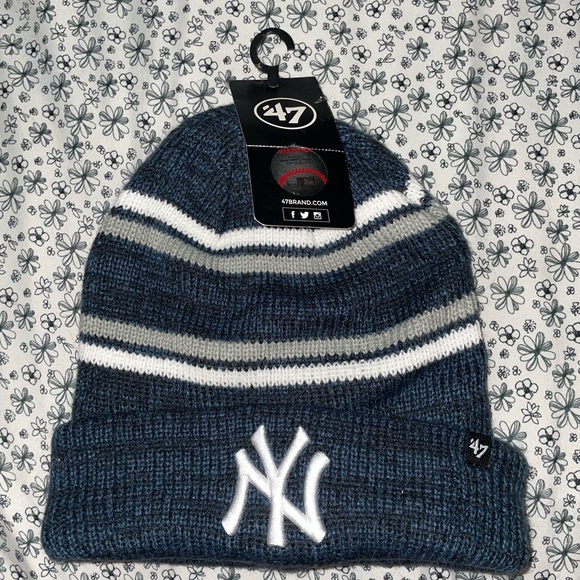 Brand New Yankees Beanie - Picture 1 of 2